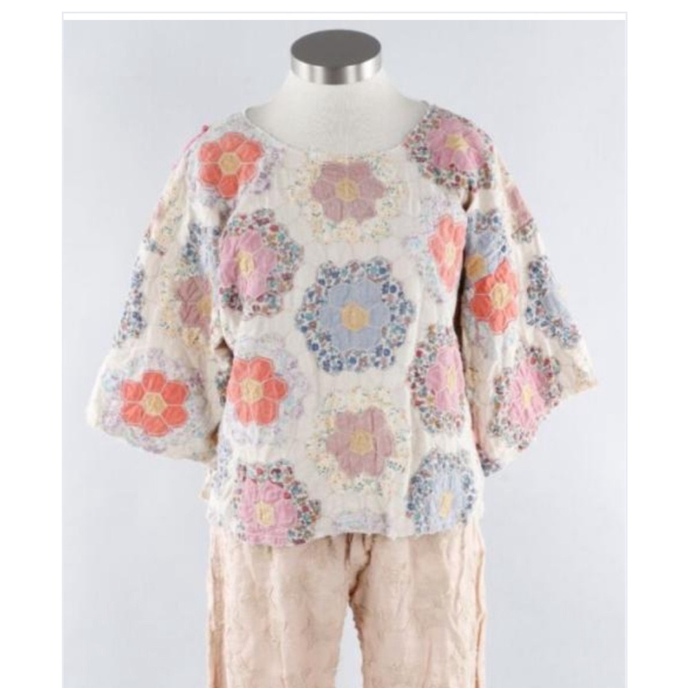 Magnolia Pearl Matilda Top Heart Strings